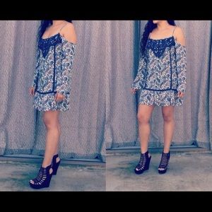 Last En Creme Dress Cold Shoulder Paisley Crochet Blue Cream Mini Boho